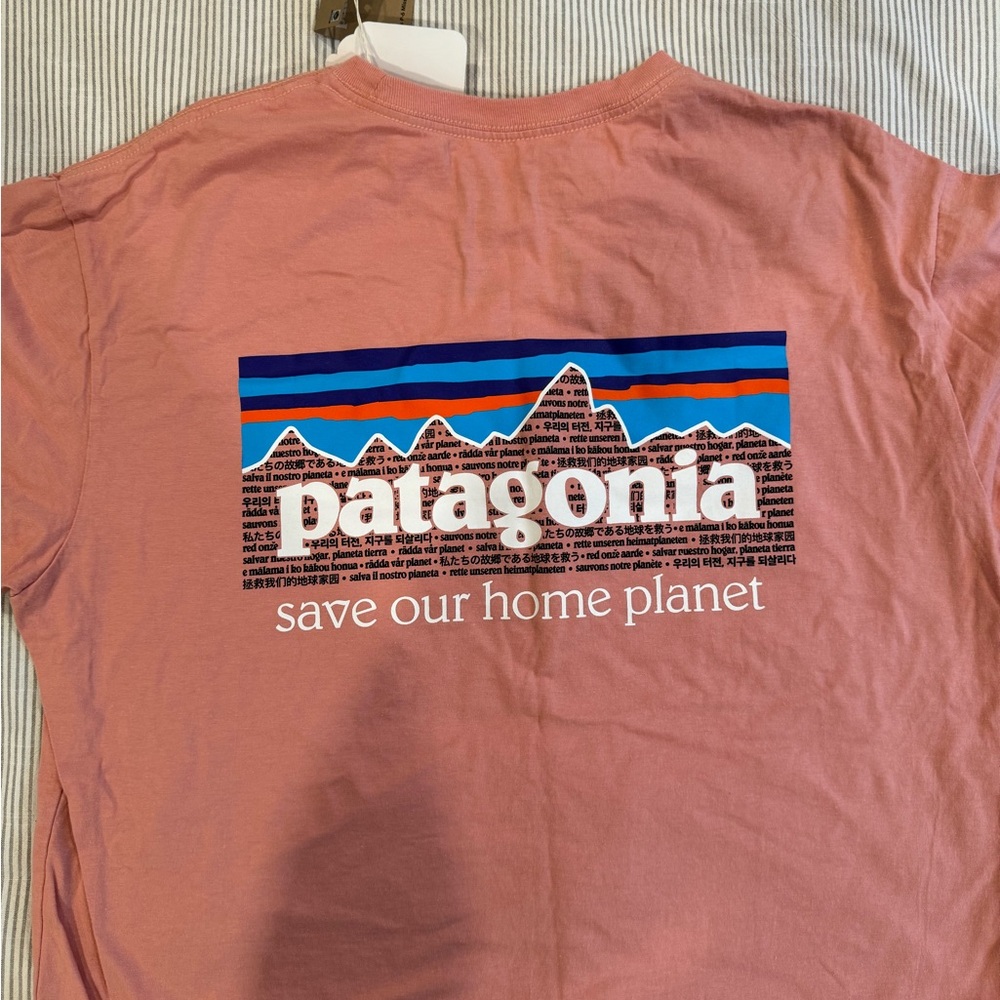 Patagonia NWT Pink T-shirt